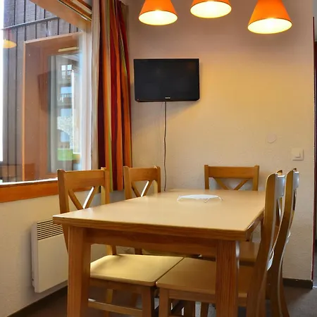 Appartement Bellentre, 3 Pièces, 6 Personnes - Fr-1-329-8 *